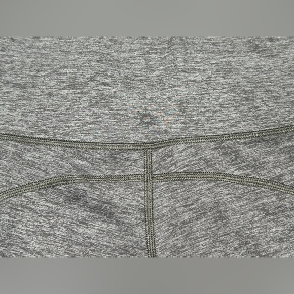 Offline by Aerie: 🌟Like New🌟 Women’s Bike Shorts- Size Large - Picture 4 of 8